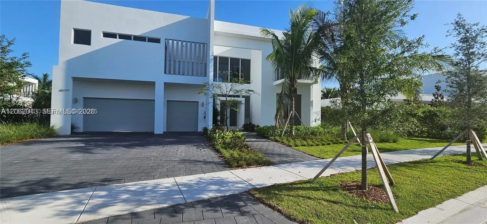 5 bedroom 5 bath Residential Lease for rent at 16644 Botaniko DR N # 16644, Weston FL 33326