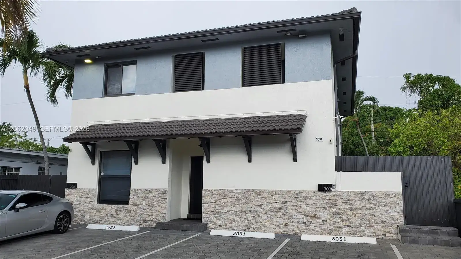 3 bedroom 2 bath Residential Lease for rent at 3021 SW 27th Ln # 3031, Miami FL 33133