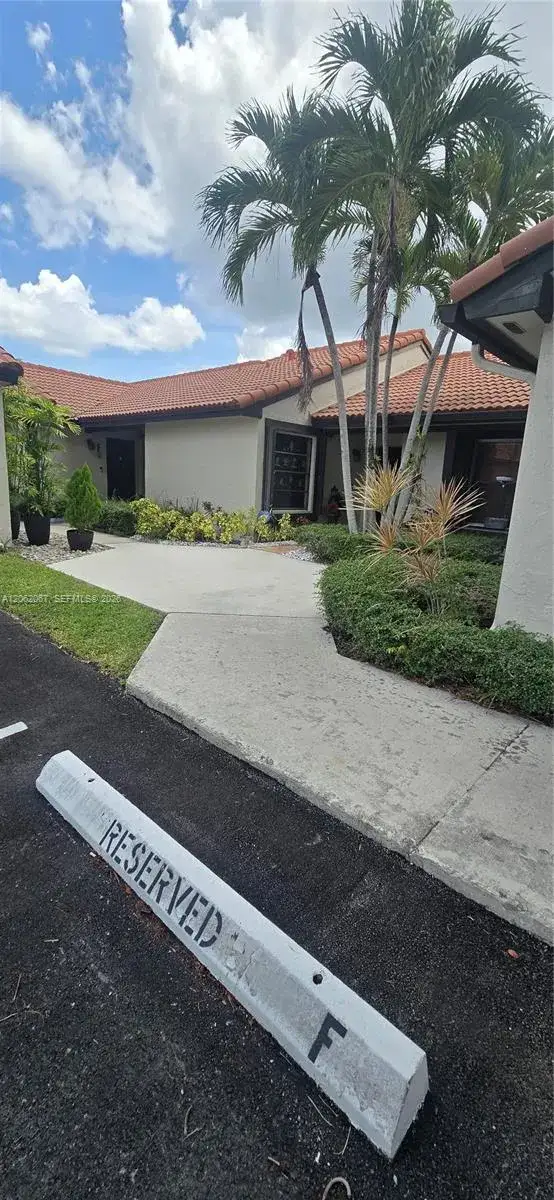 3 bedroom 2 bath Residential for sale at 4844 SW 152nd Ct # 37, Miami FL 33185