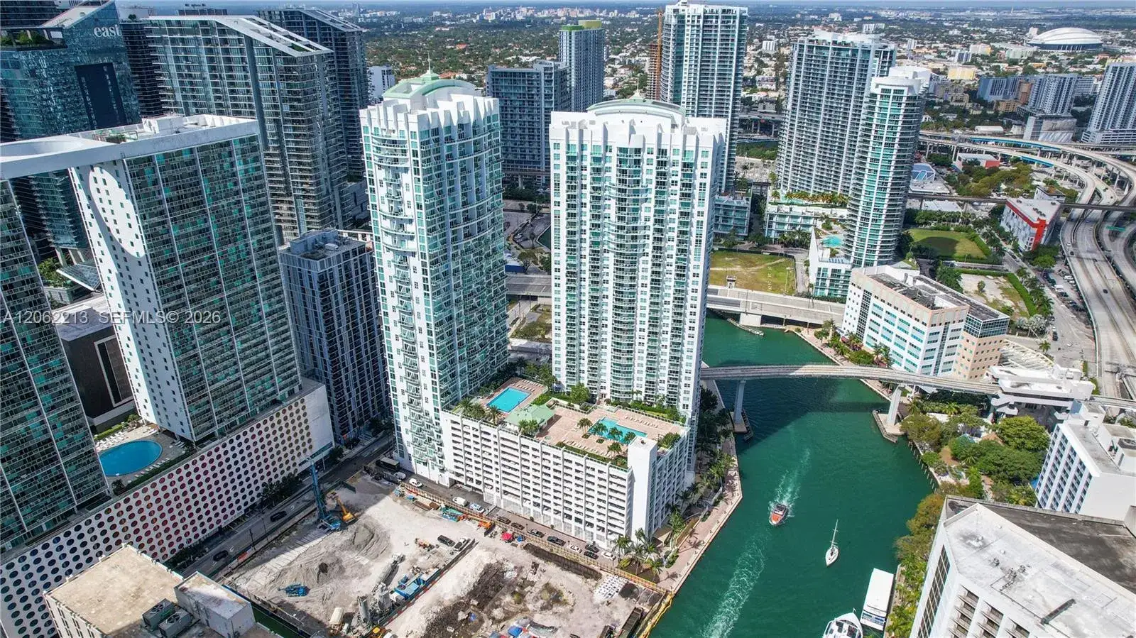 1 bedroom 1 bath Residential for sale at 41 SE 5th St # 906, Miami FL 33131