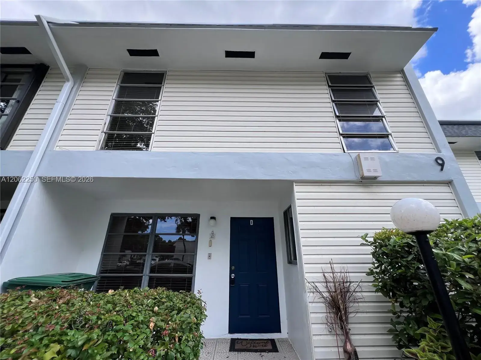 4 bedroom 2 bath Residential for sale at 2750 N 34th Ave # 9D, Hollywood FL 33021