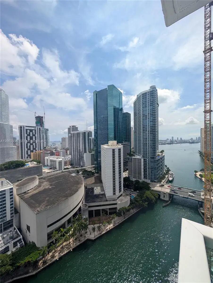 2 bedroom 2 bath Residential for sale at 31 SE 5 # 3002, Miami FL 33131