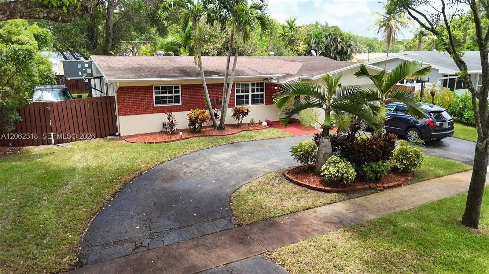 3 bedroom 2 bath Residential for sale at 5122 SW 92nd Ter, Cooper City FL 33328