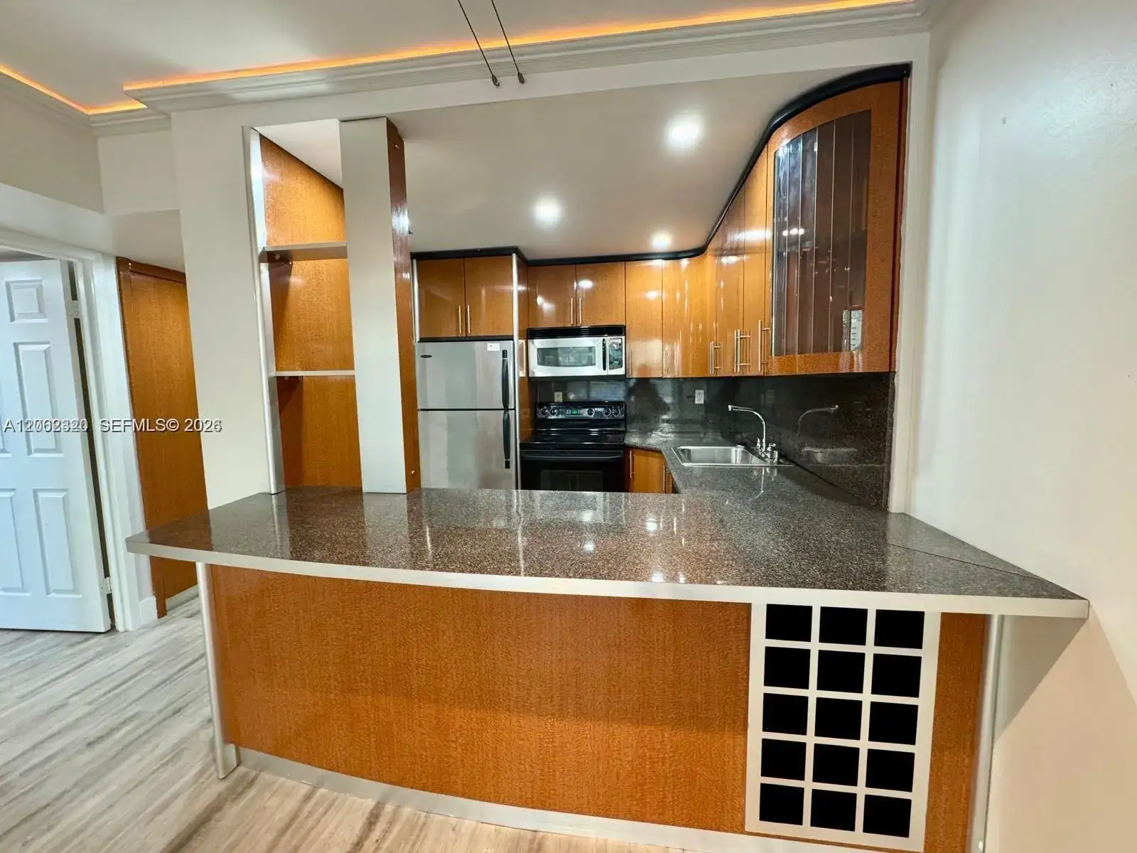 1 bedroom 1 bath Residential Lease for rent at 200 172nd St # 206, Sunny Isles Beach FL 33160