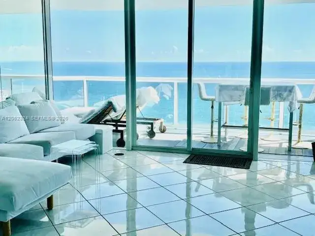 3 bedroom 3 bath Residential Lease for rent at 6301 Collins Ave # 2802, Miami Beach FL 33141