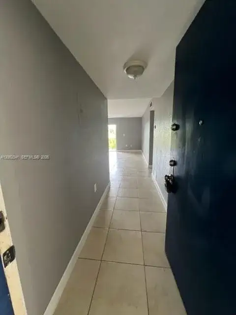 4400 W 16th Ave # 432, Hialeah FL 33012