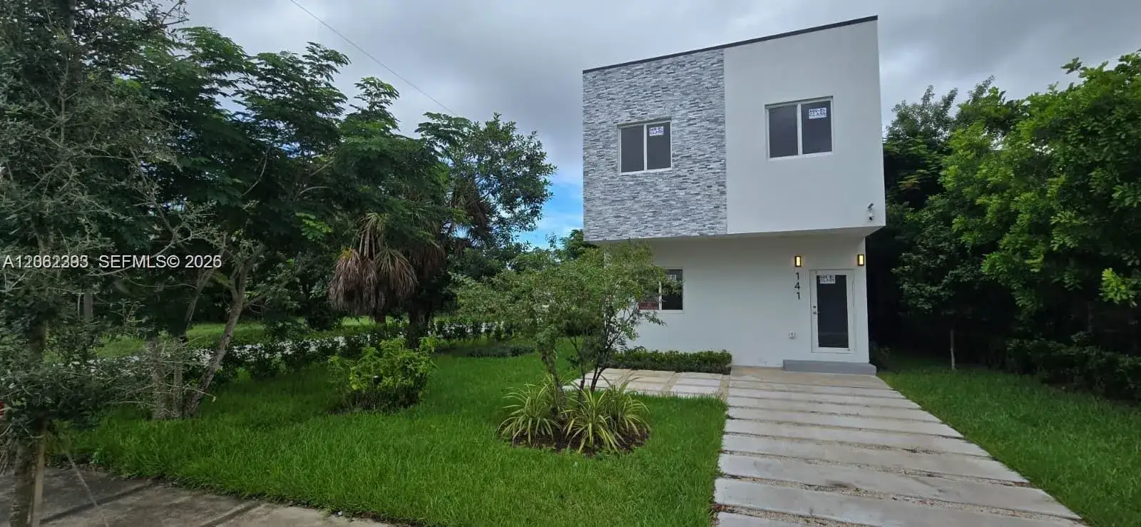 4 bedroom 2 bath Residential Lease for rent at 141 NW 11th St # 0, Pompano Beach FL 33060