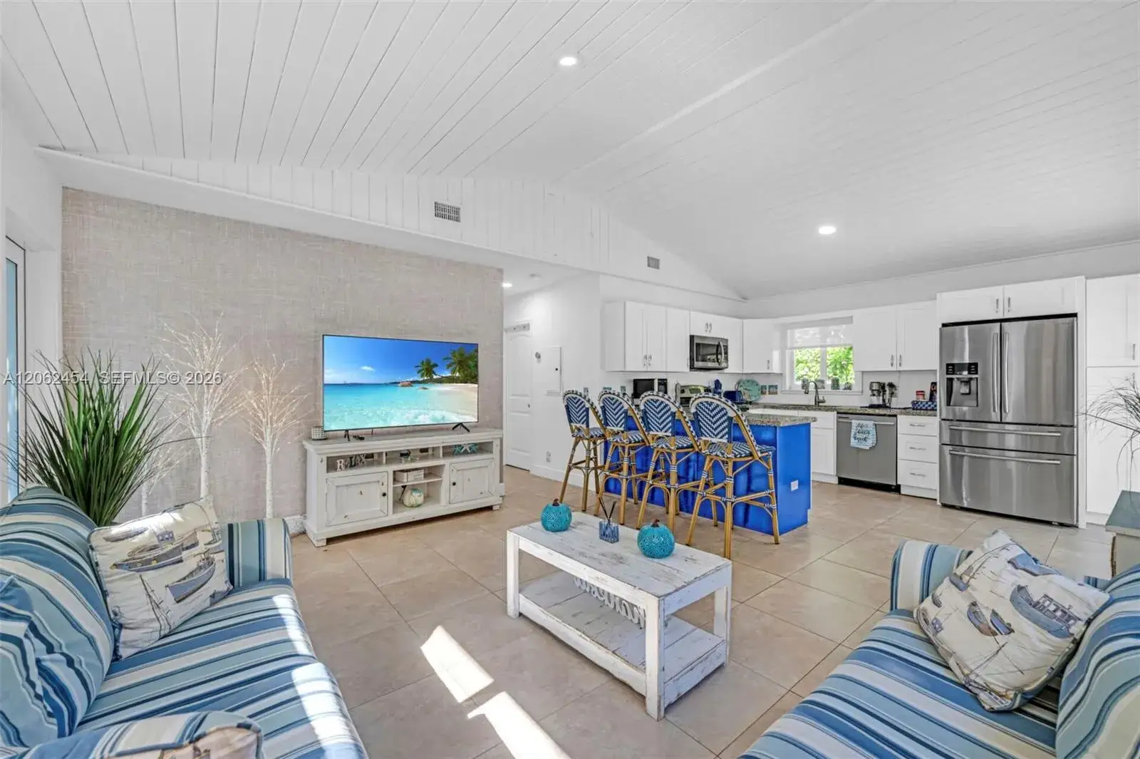 3 bedroom 2 bath Residential Lease for rent at 23 Susan St # 23, Key Largo FL 33037