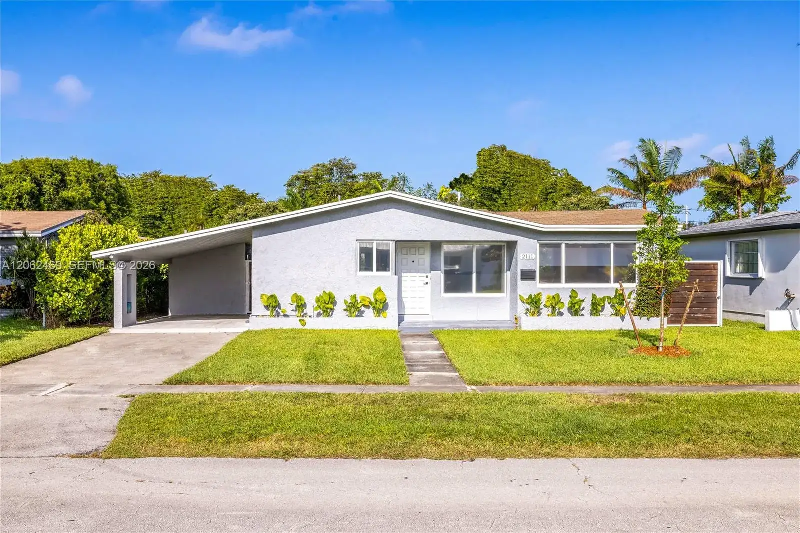 3 bedroom 2 bath Residential for sale at 2111 N 14th Ct, Hollywood FL 33020