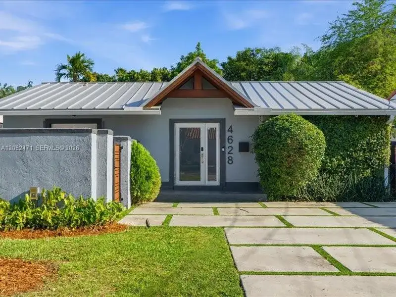 3 bedroom 2 bath Residential Lease for rent at 4628 SW 10th St # 4628, Miami FL 33134