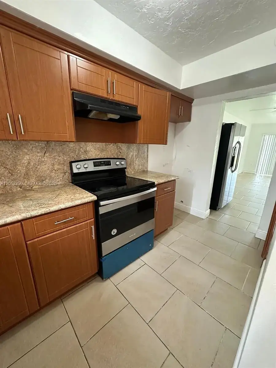 2 bedroom 1 bath Residential for sale at 7344 SW 82nd St # C115, Miami FL 33143