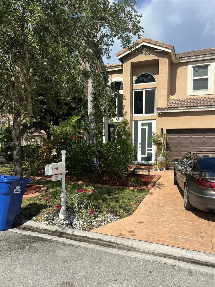 5 bedroom 3 bath Residential for sale at 5291 NW 113th Ave, Coral Springs FL 33076