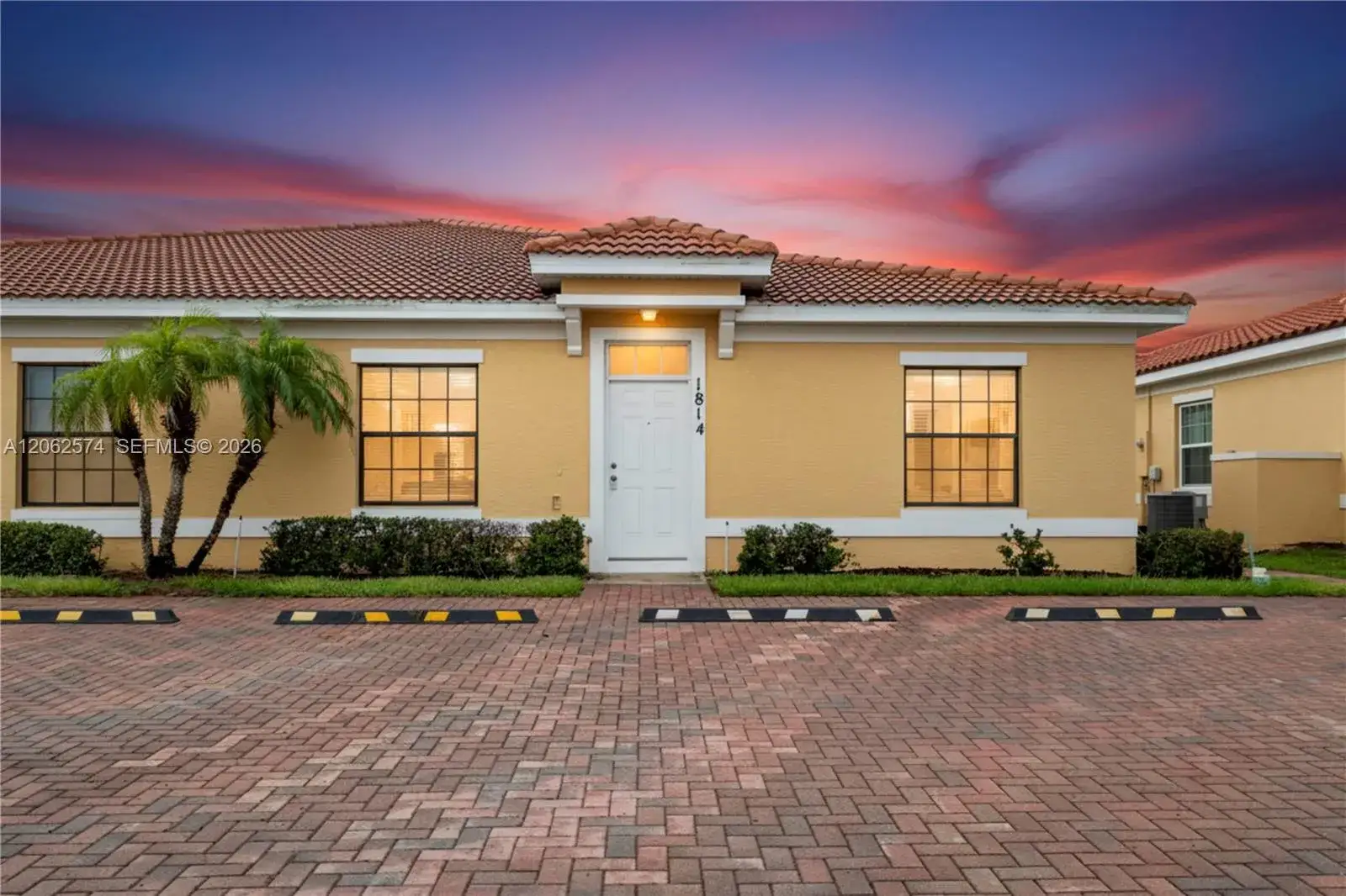 2 bedroom 2 bath Residential for sale at 1814 coriander drive, Kissimmee FL 34759