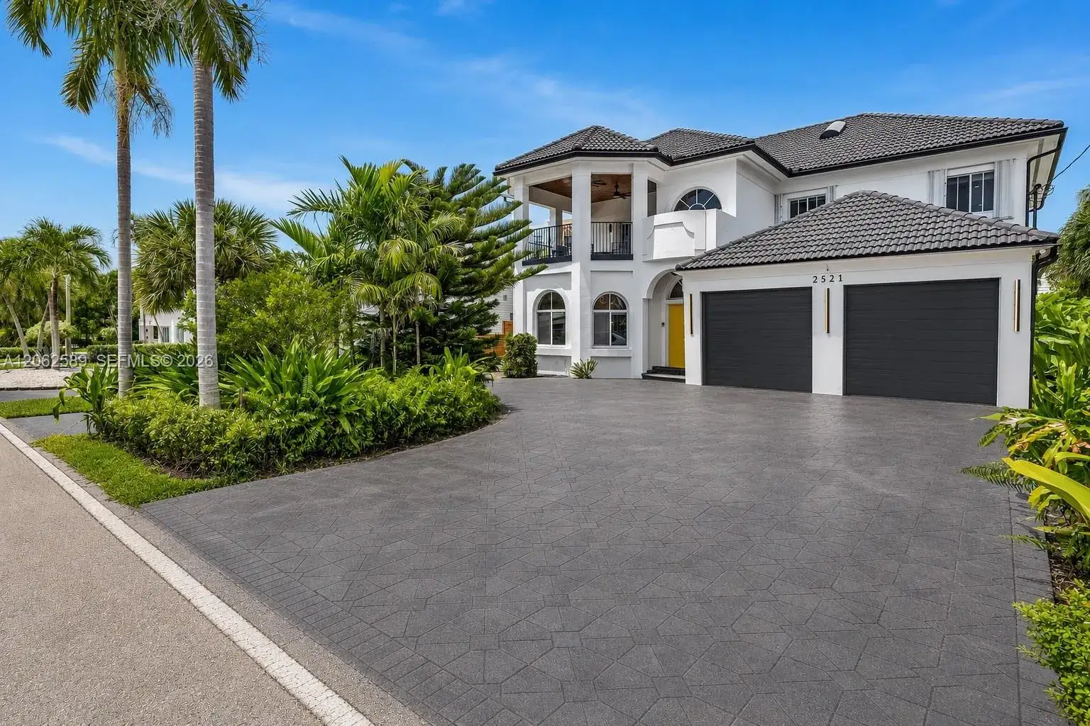 4 bedroom 4 bath Residential for sale at 2521 Center Ave, Fort Lauderdale FL 33305