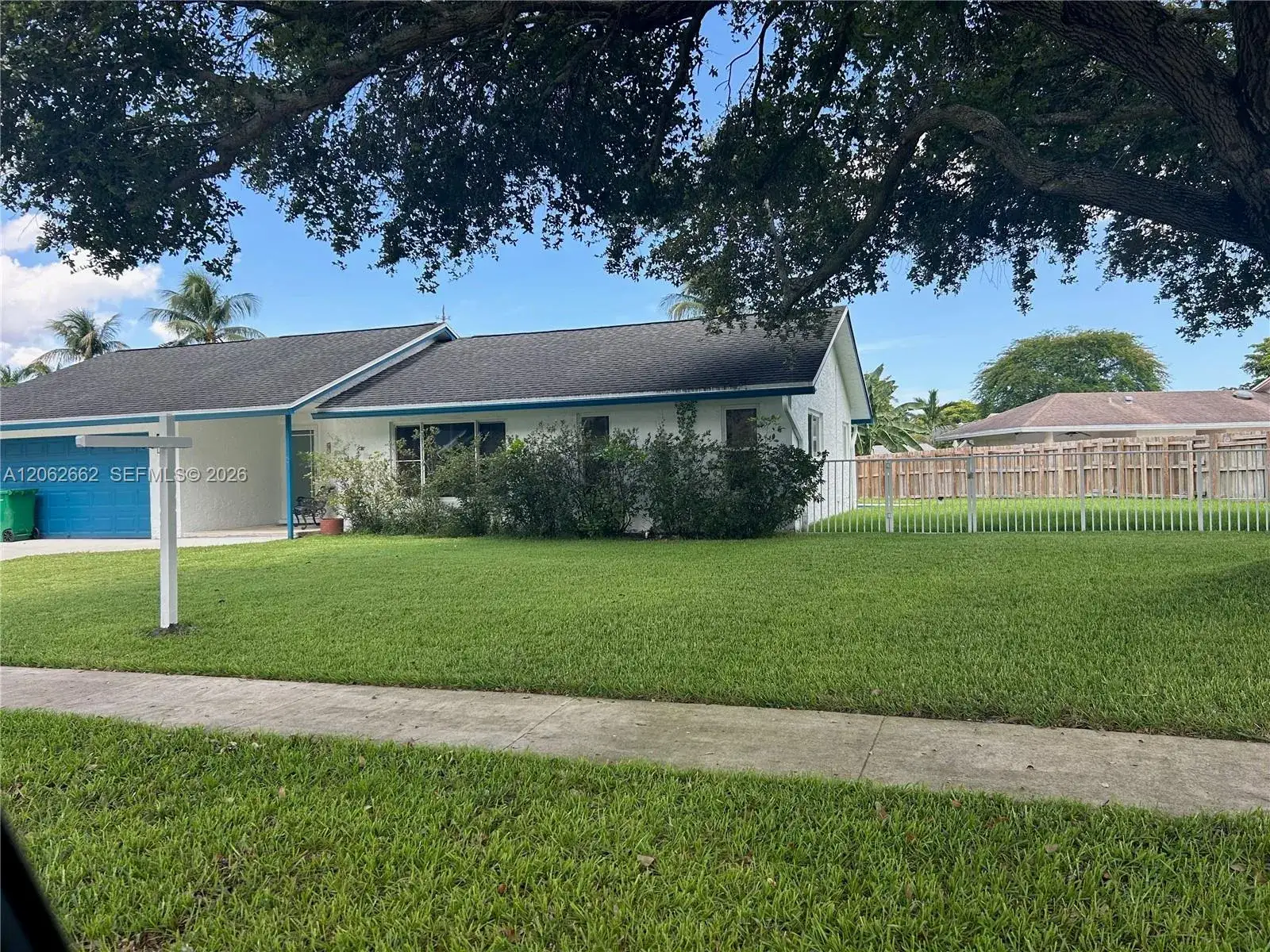 3 bedroom 2 bath Residential for sale at 2760 SW 86th Way, Davie FL 33328