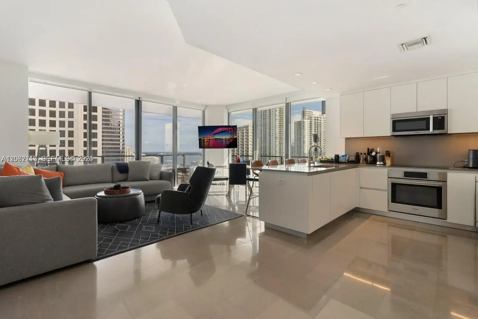 2 bedroom 2 bath Residential for sale at 68 SE 6th St # 2101, Miami FL 33131