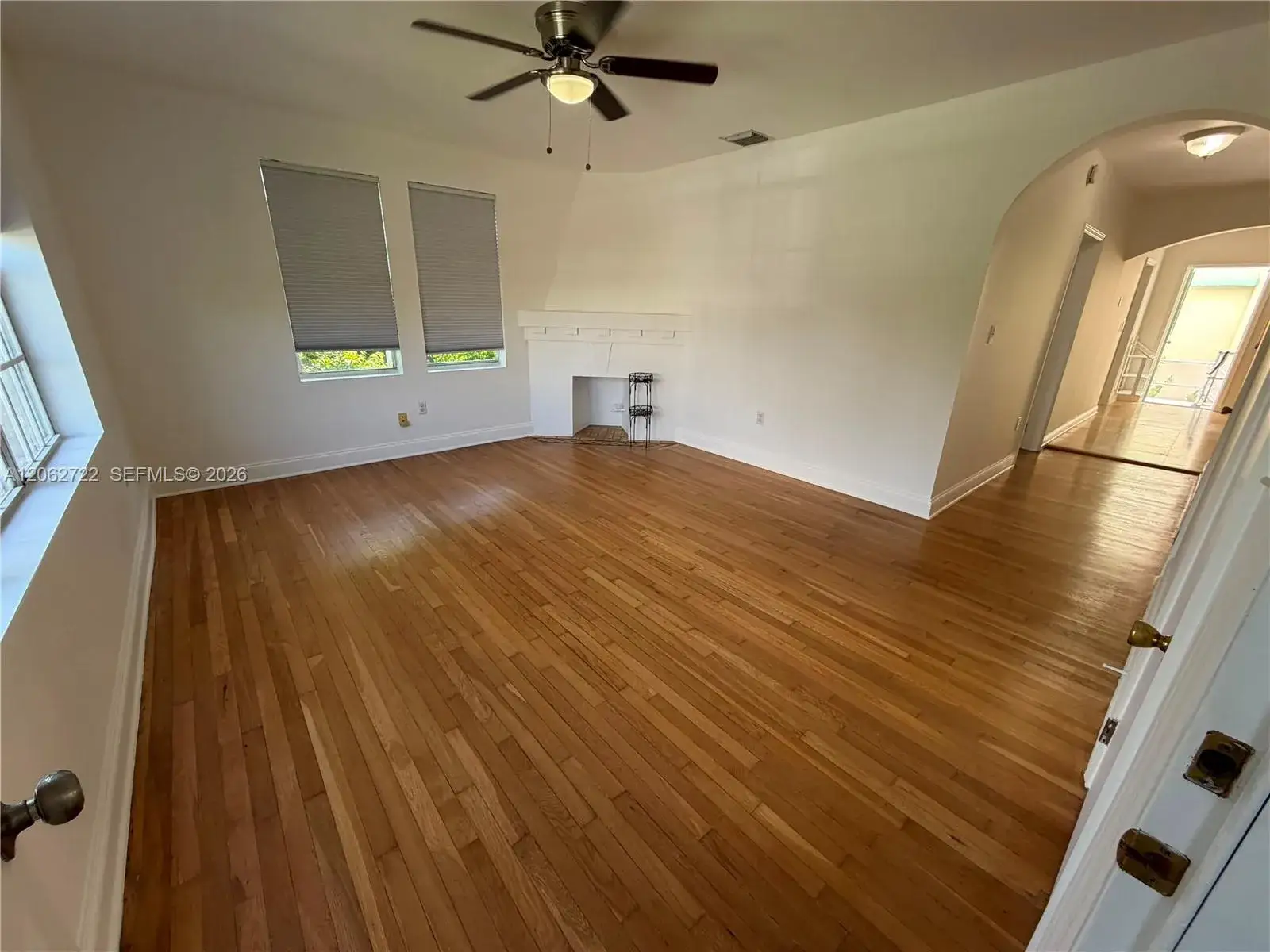 2 bedroom 1 bath Residential Lease for rent at 1027 Euclid Ave # 2, Miami Beach FL 33139