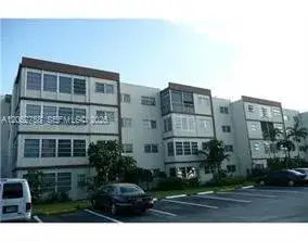 1 bedroom 1 bath Residential for sale at 4047 NW 16th St # 109, Lauderhill FL 33313