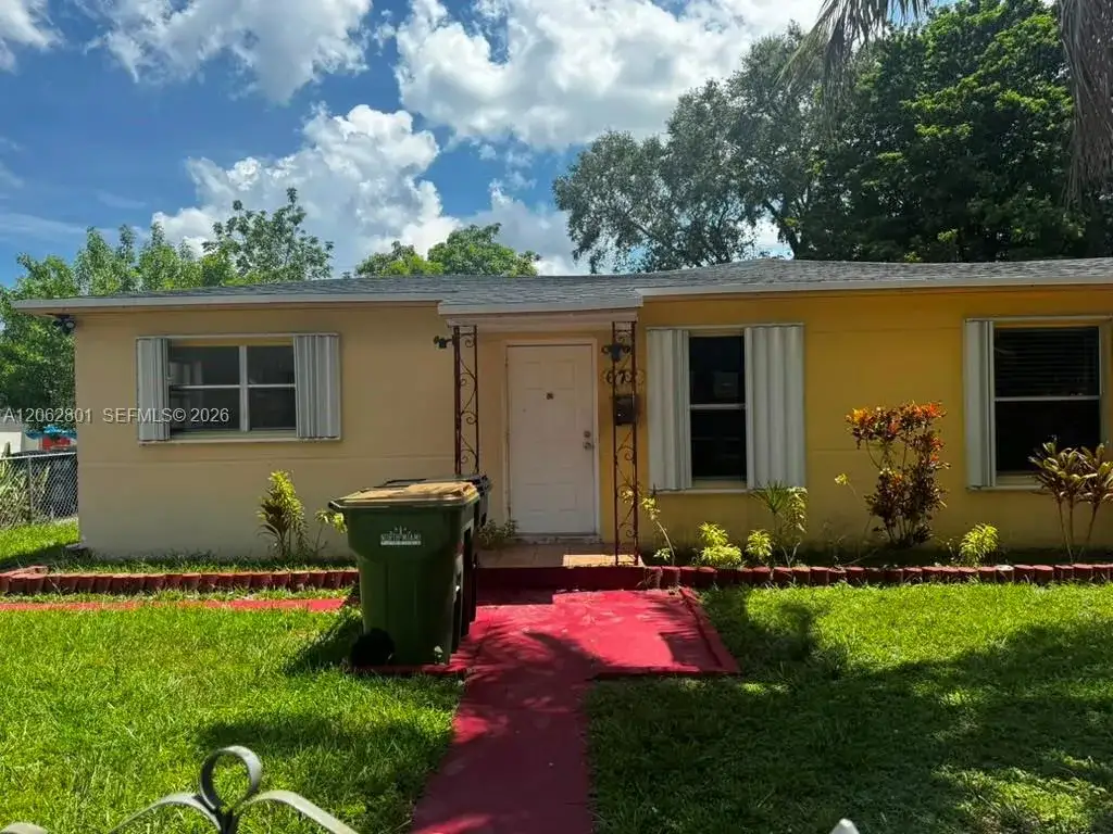 3 bedroom 1 bath Residential Lease for rent at 672 NE 130th St # 672, North Miami FL 33161