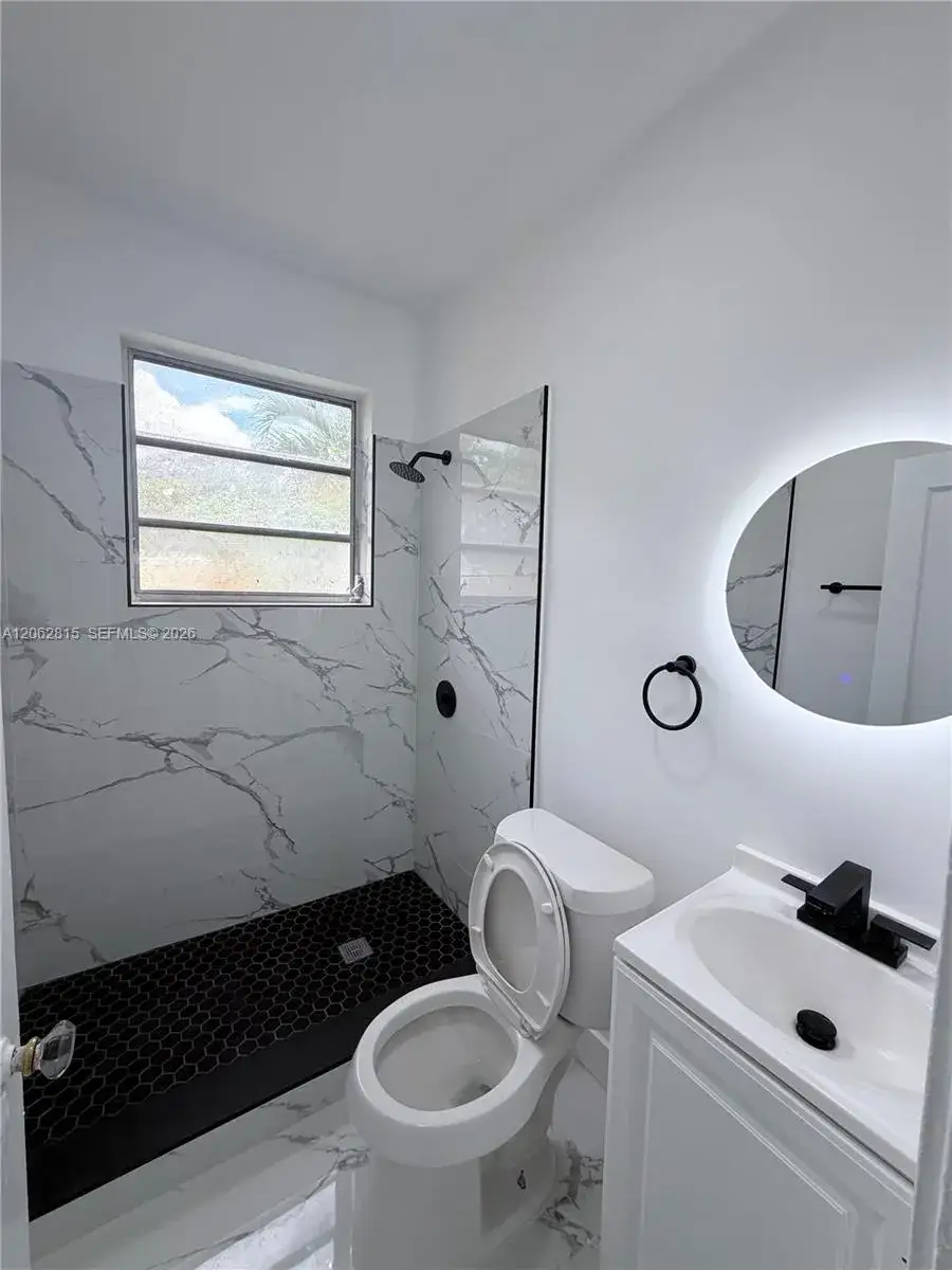 2 bedroom 1 bath Residential Lease for rent at 1560 SW 5th St # 7, Miami FL 33135