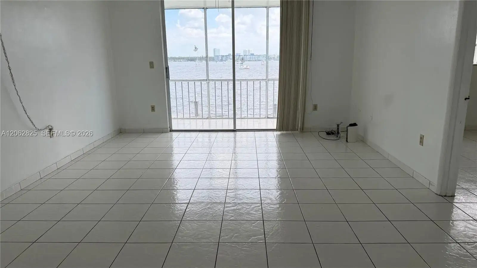 1 bedroom 1 bath Residential for sale at 3000 Marcos Dr # P210, Aventura FL 33160