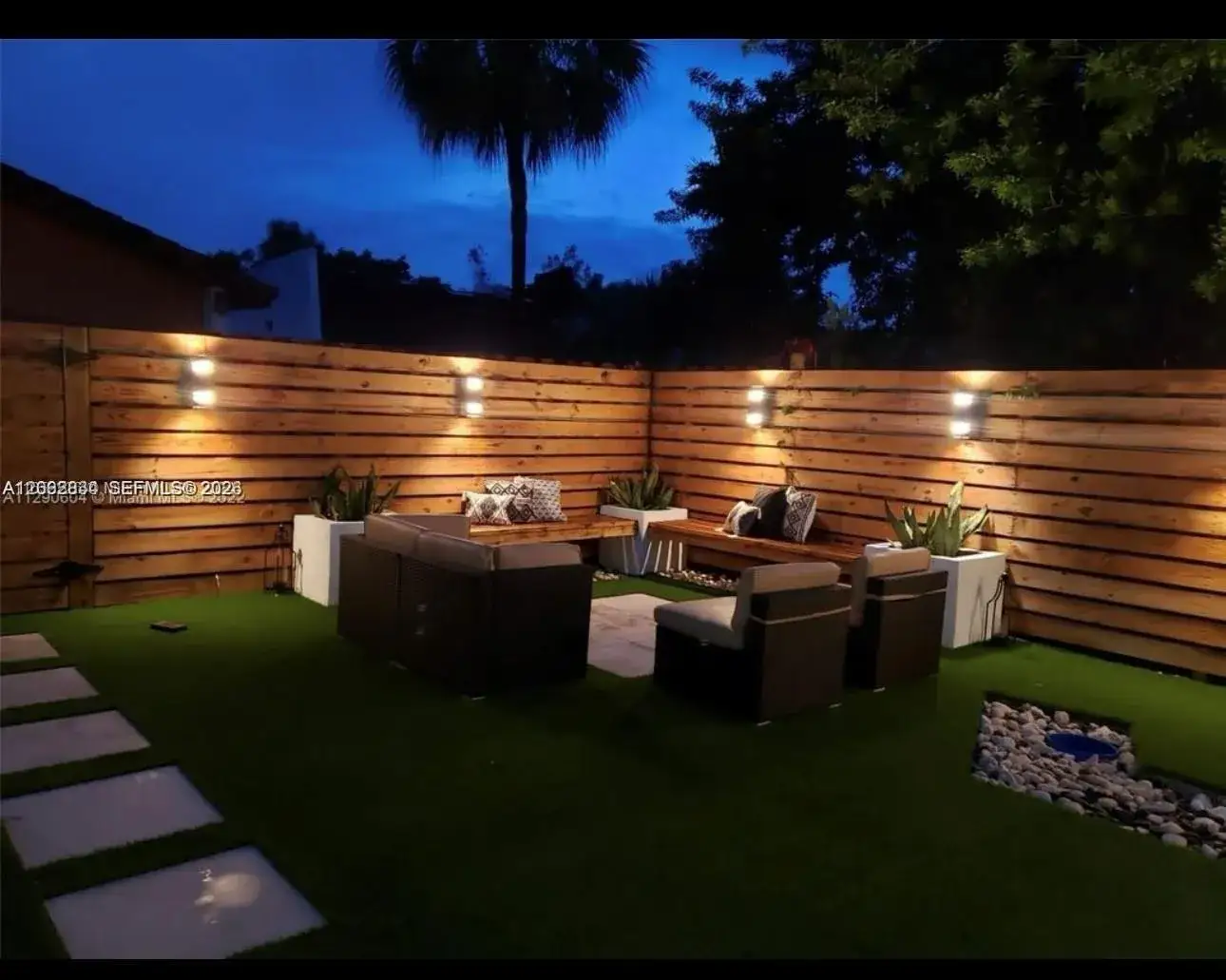 3 bedroom 3 bath Residential for sale at 522 NE 195th St, Miami FL 33179