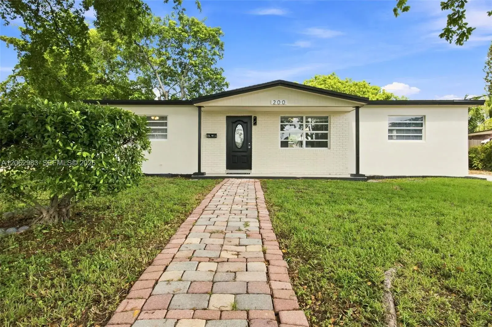 200 N 69th Ter, Hollywood FL 33024