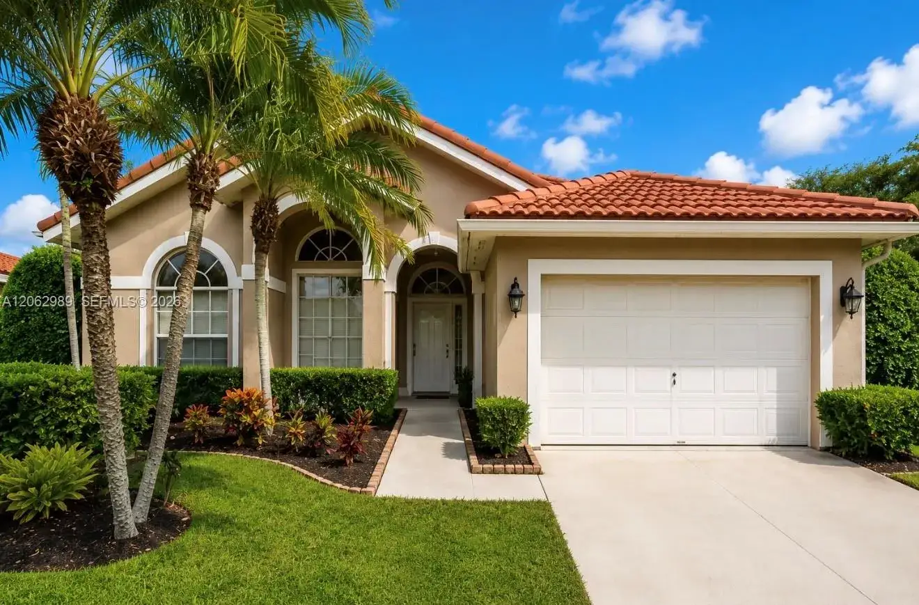 4 bedroom 2 bath Residential Lease for rent at 22015 Altona Dr, Boca Raton FL 33428