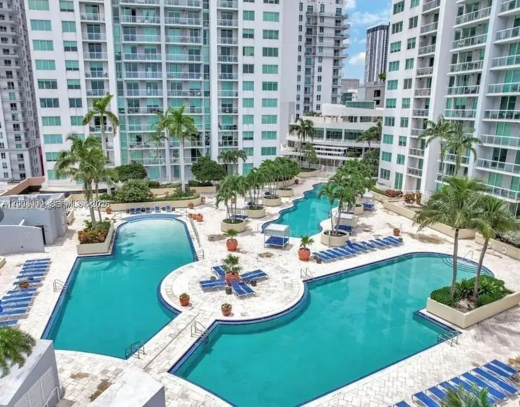 1 bedroom 1 bath Residential Lease for rent at 244 Biscayne Blvd # 440, Miami FL 33132