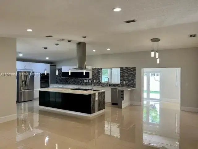 3 bedroom 2 bath Residential Lease for rent at 9845 NW 25th Ter, Doral FL 33172