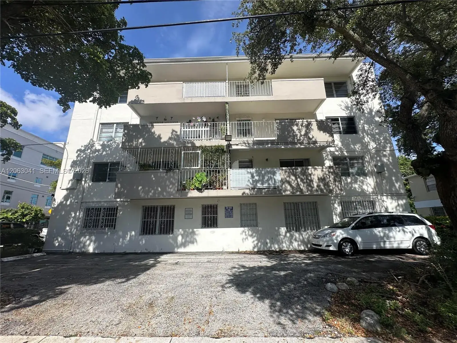 2 bedroom 1 bath Residential for sale at 755 SW 6th St # 10, Miami FL 33130