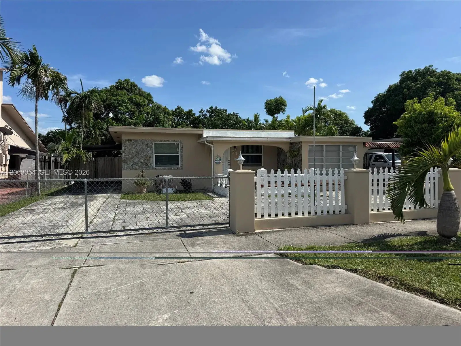5 bedroom 3 bath Residential for sale at 562 E 44th St, Hialeah FL 33013