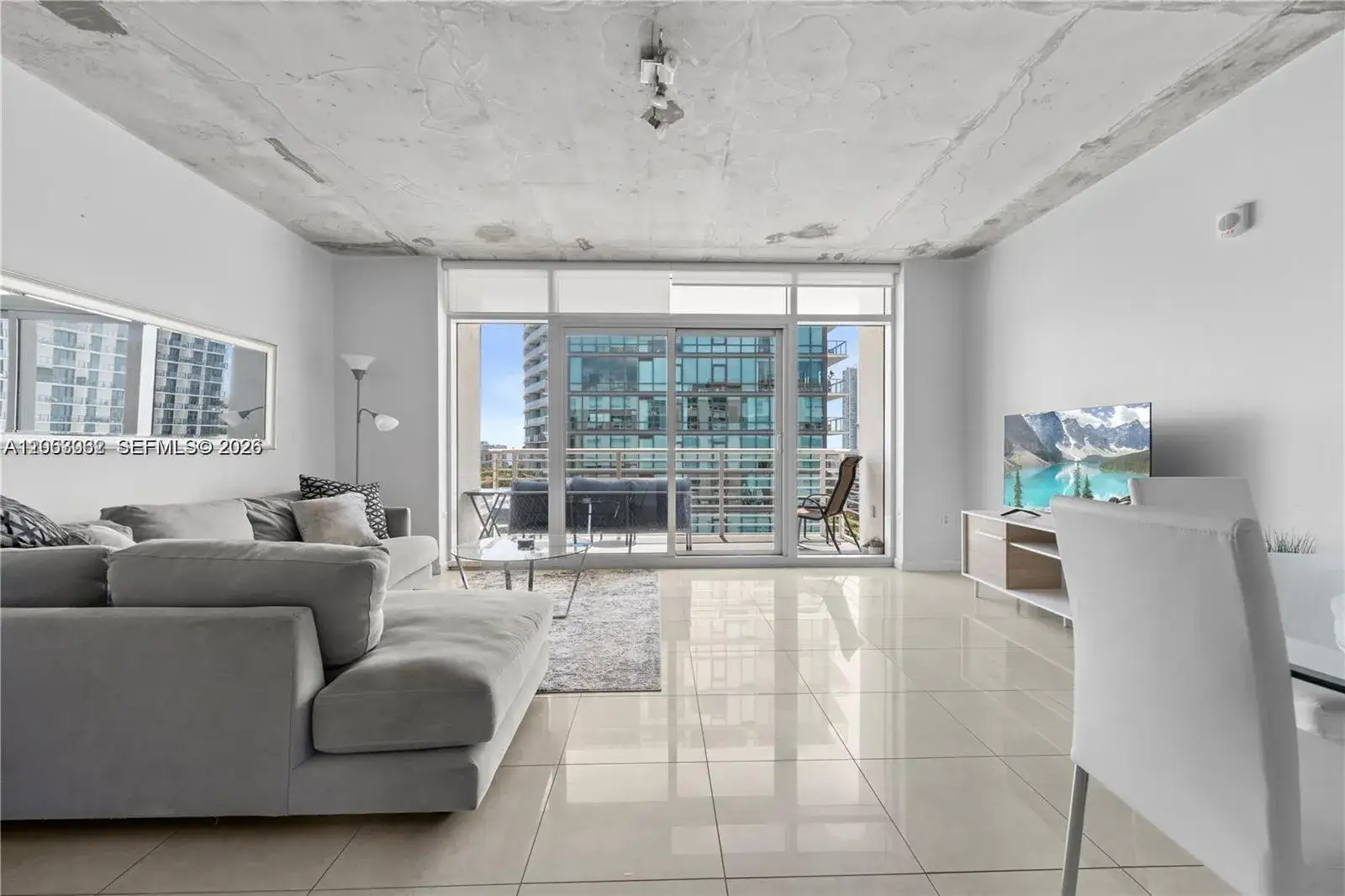 2 bedroom 2 bath Residential for sale at 3250 NE 1st Ave # 917, Miami FL 33137
