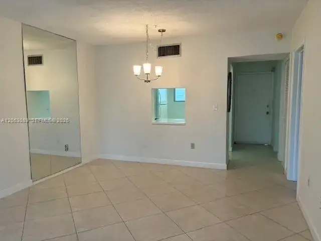 1 bedroom 1 bath Residential Lease for rent at 2815 NE 201st Ter # L219, Aventura FL 33180
