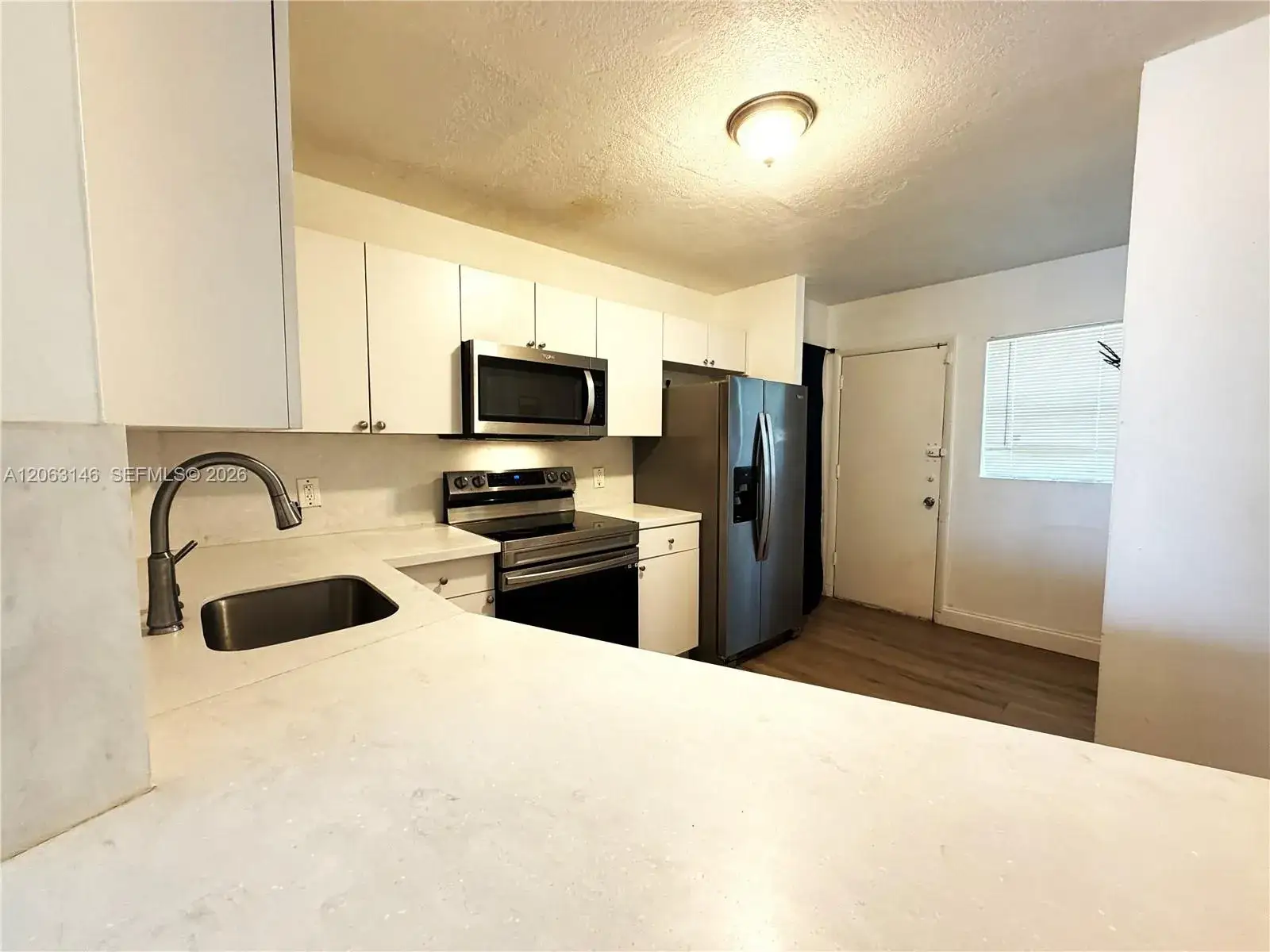 1 bedroom 1 bath Residential Lease for rent at 1770 NE 191st St # 1, Miami FL 33179