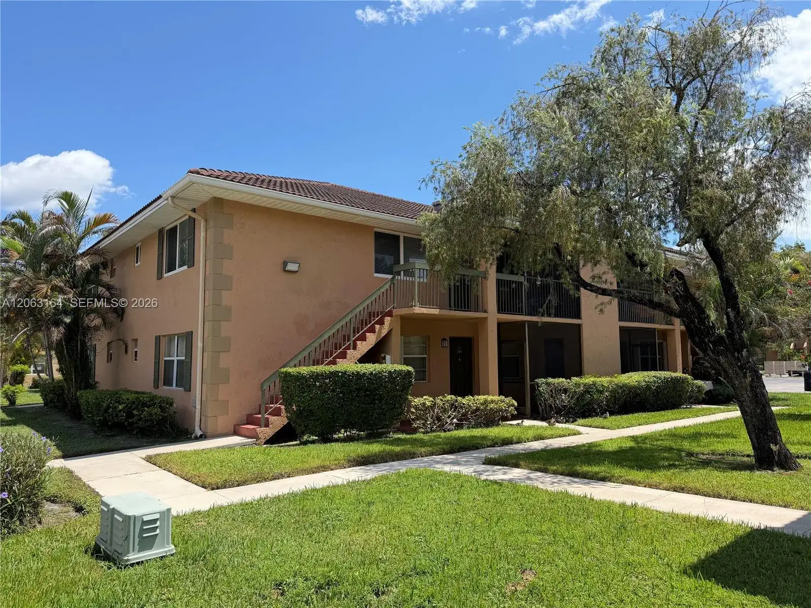 2 bedroom 2 bath Residential Lease for rent at 721 NW 104th Ave # 101, Pembroke Pines FL 33026