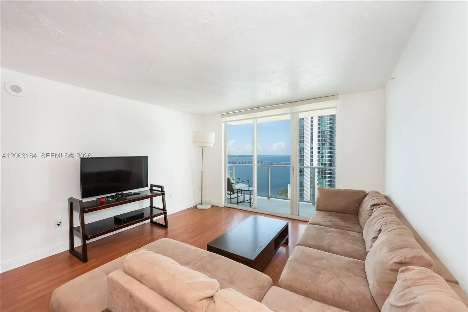 2 bedroom 2 bath Residential for sale at 1155 Brickell Bay Dr # 3403, Miami FL 33131