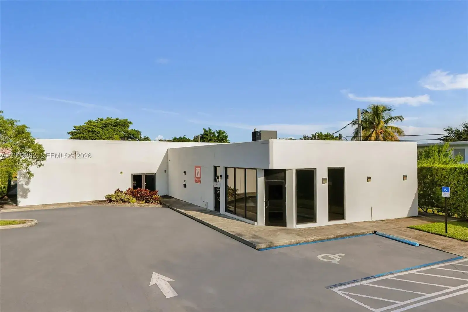 Commercial Sale for sale at 3401 Davie Blvd, Fort Lauderdale FL 33312