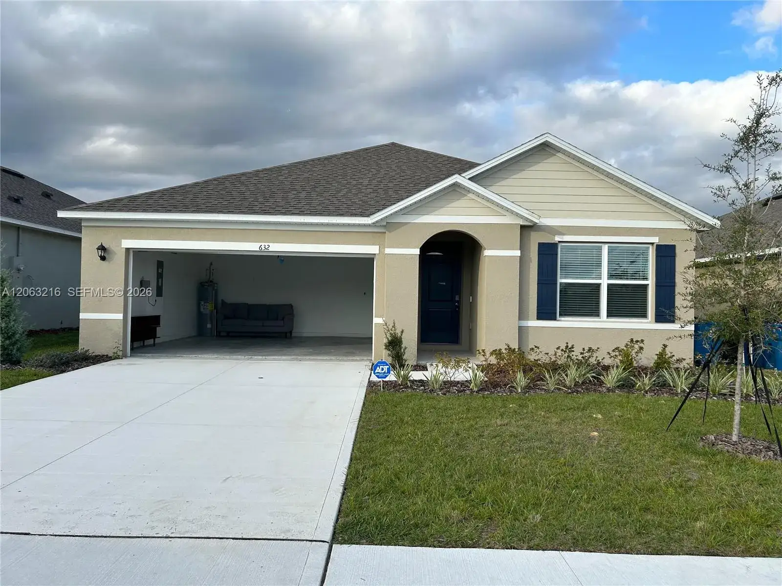 3 bedroom 2 bath Residential Lease for rent at 632 Taylor Groves LN # 632, Lake Wales FL 33898
