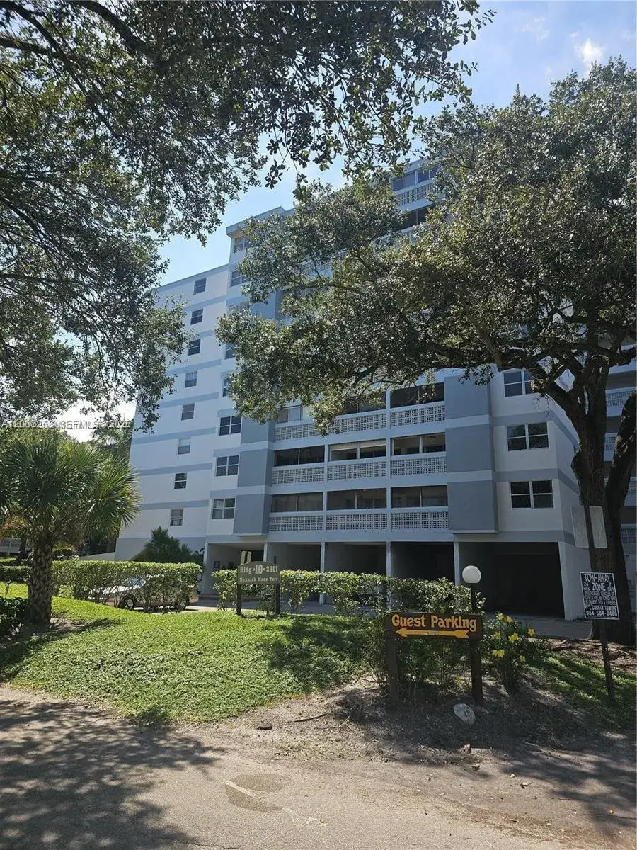 2 bedroom 2 bath Residential for sale at 3301 Spanish Moss Ter # 708, Lauderhill FL 33319