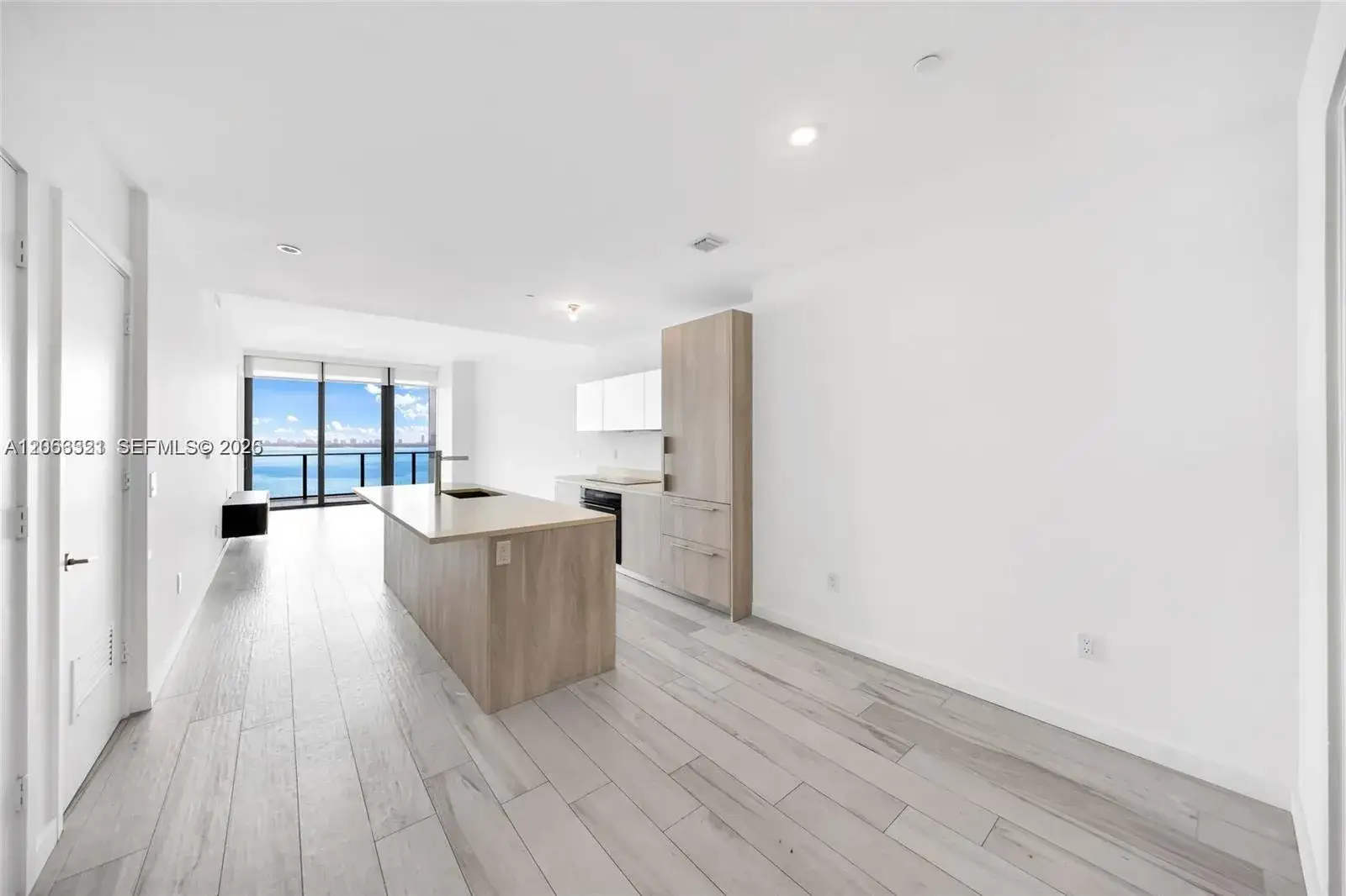 2 bedroom 3 bath Residential Lease for rent at 480 NE 31st St # 2003, Miami FL 33137
