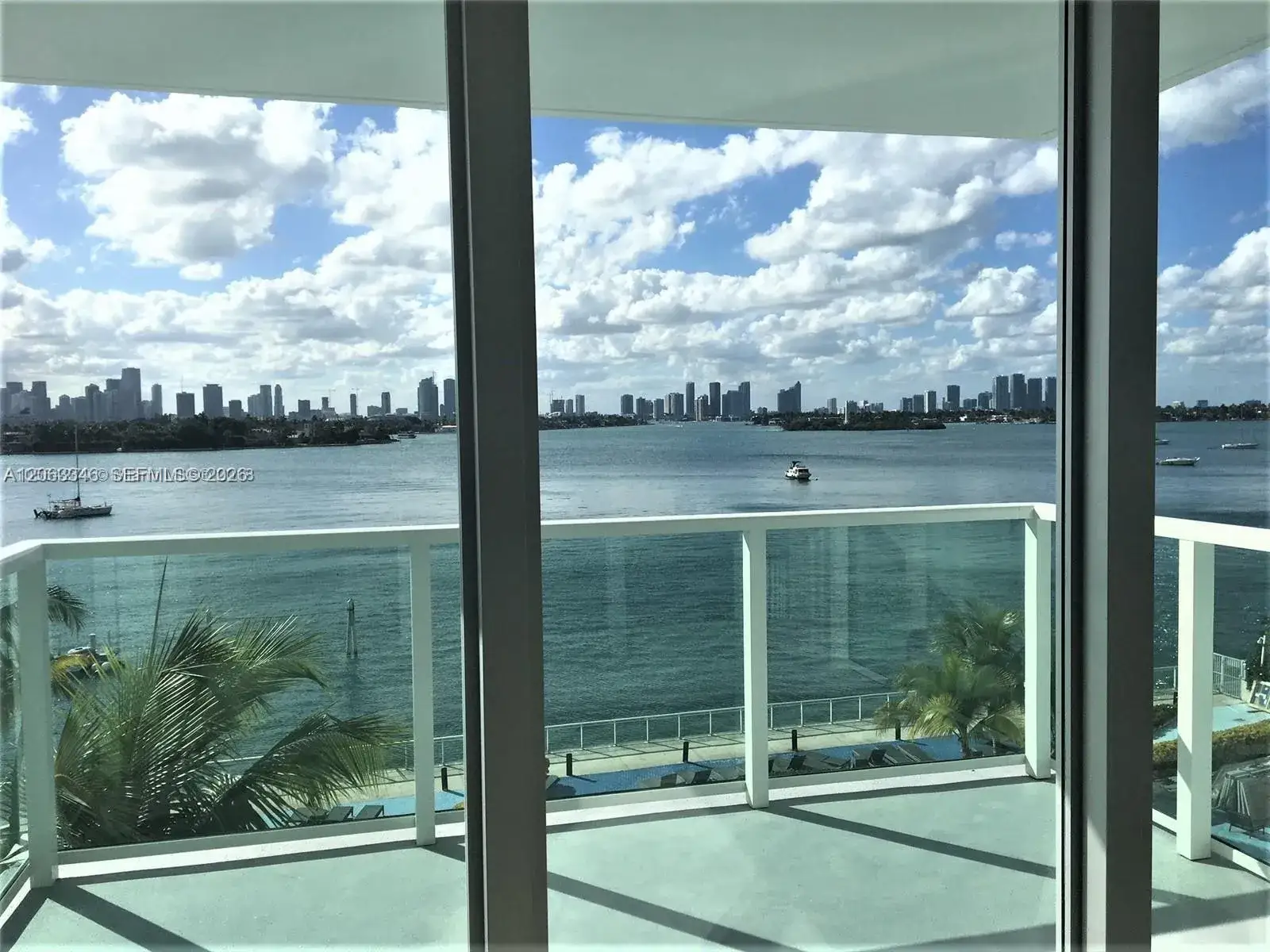 1 bedroom 1 bath Residential Lease for rent at 1000 West Ave # 515, Miami Beach FL 33139