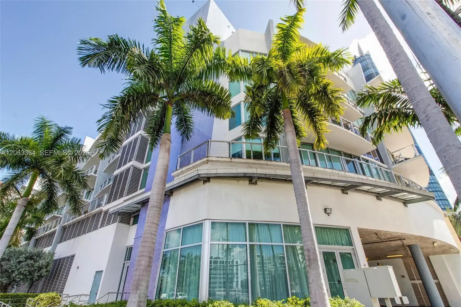 2 bedroom 2 bath Residential Lease for rent at 6305 Indian Creek Dr # 5A, Miami Beach FL 33141