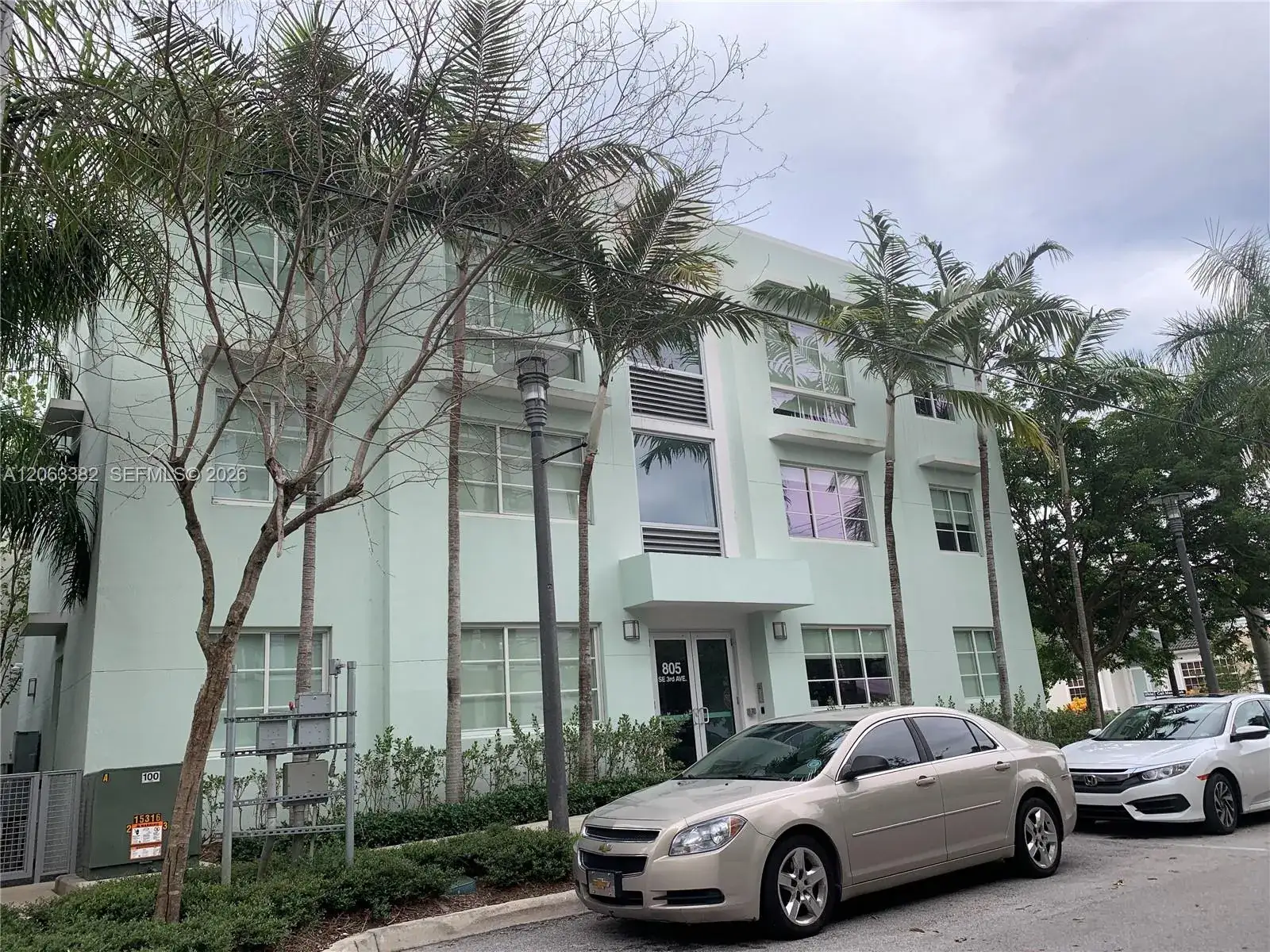 1 bedroom 1 bath Residential Lease for rent at 805 SE 3rd Ave # 2021, Fort Lauderdale FL 33316