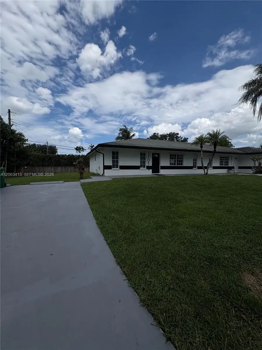 2 bedroom 2 bath Residential Lease for rent at 1705 SW 100th Ave # 2, Miramar FL 33025