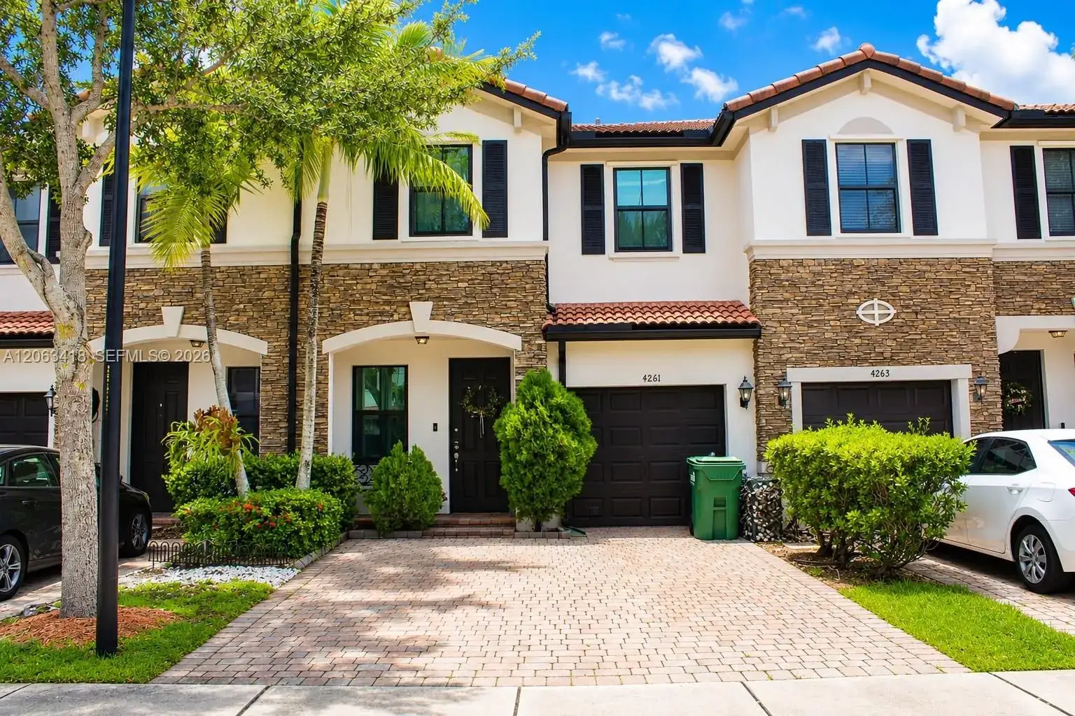 3 bedroom 2 bath Residential for sale at 4261 SW 164th Ct, Miami FL 33185