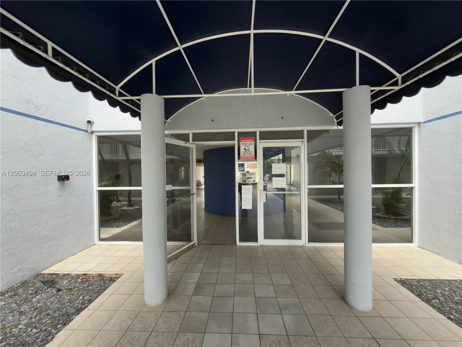 2 bedroom 2 bath Residential Lease for rent at 8231 NW 8th St # 504, Miami FL 33126