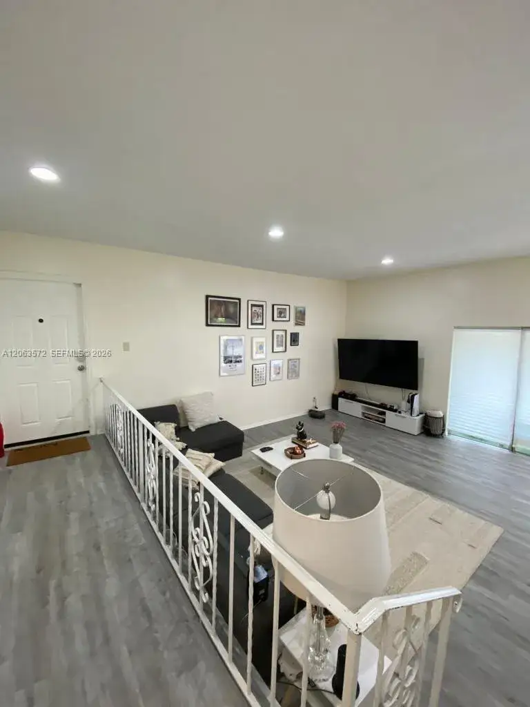 2 bedroom 2 bath Residential for sale at 4850 SW 63rd Ter # 331, Davie FL 33314
