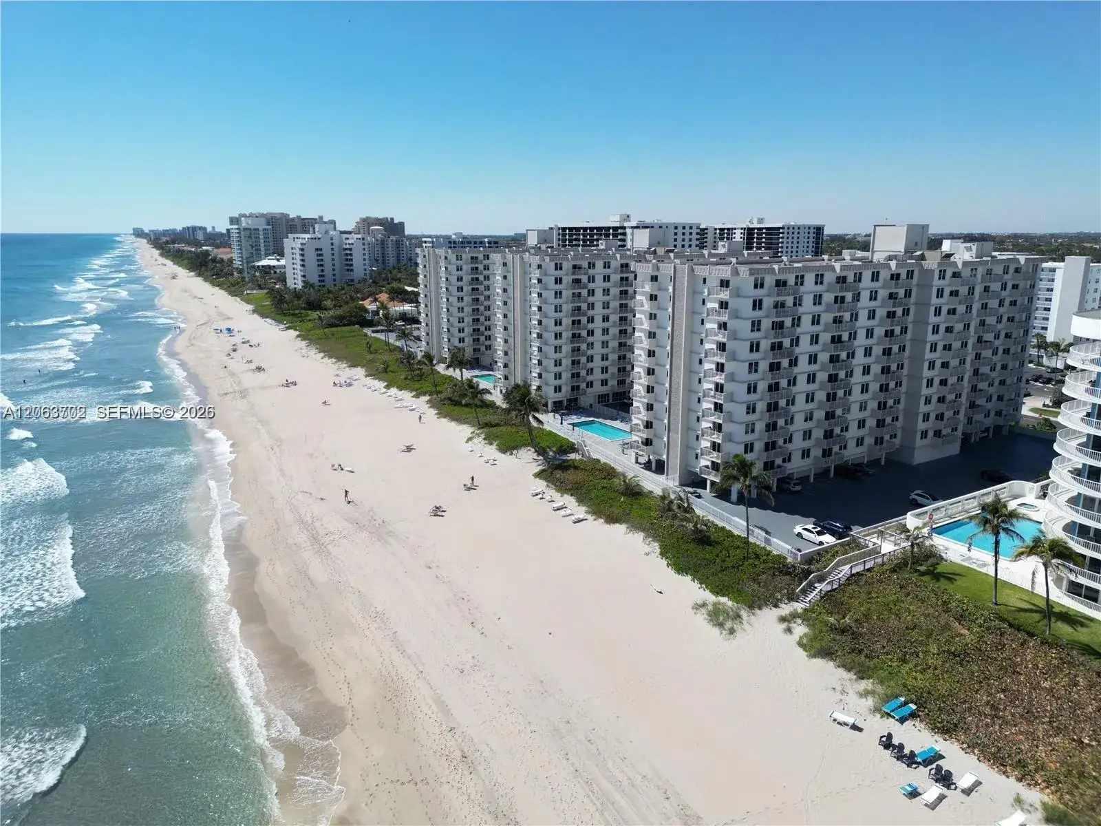 1 bedroom 1 bath Residential for sale at 3215 S Ocean Blvd # 804, Highland Beach FL 33487