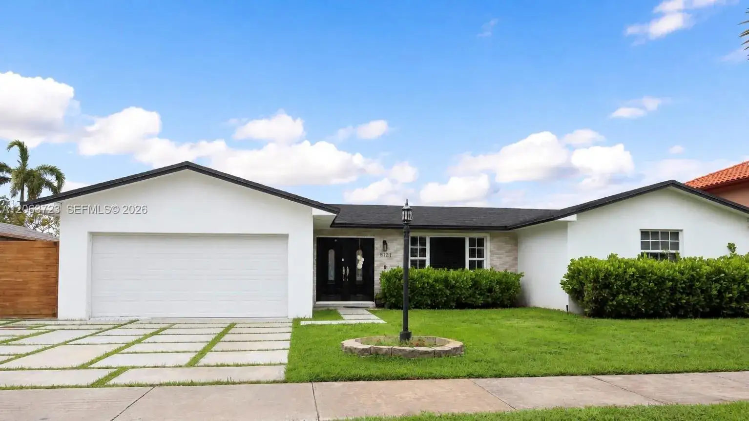 8121 SW 204th St, Cutler Bay FL 33189